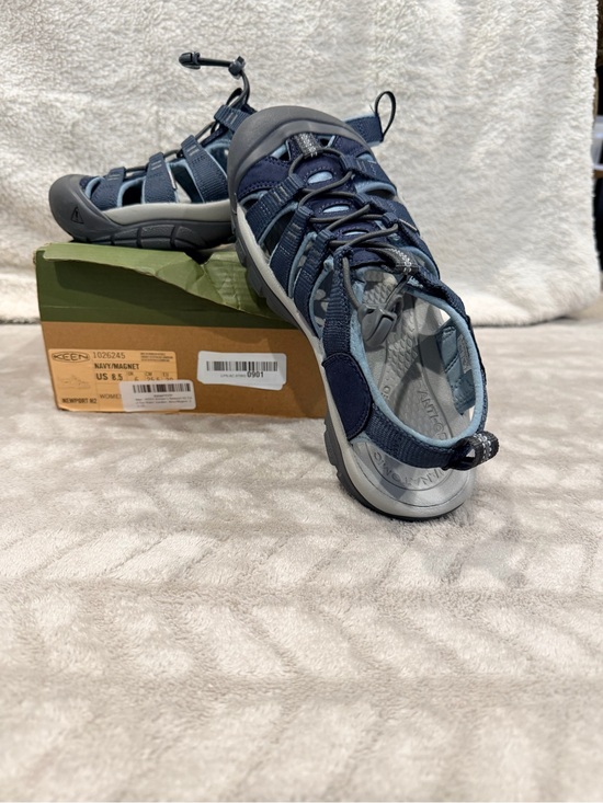 Keen Shoes - Keen Newport H2 Navy Magnet Hiking Casual Gorpcore Water Sandals Size 8.5 in Box